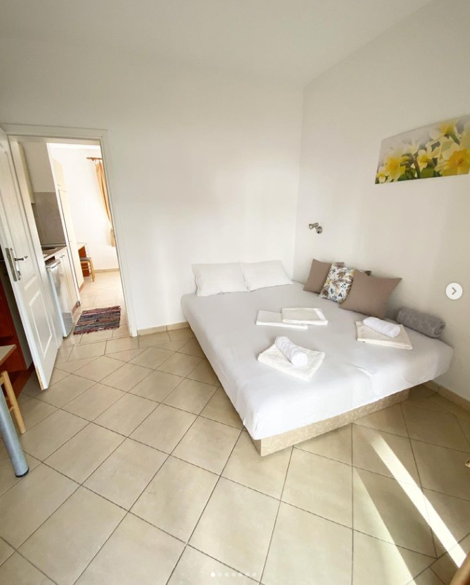 Image of House - 6 Bedrooms - 6 Bathrooms for Sale in Bar-Dobre Vode-Montenegro, Image 4